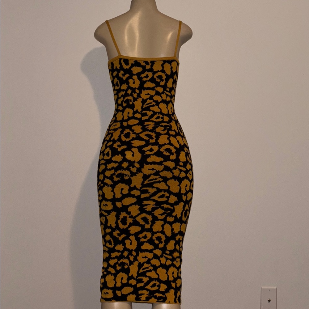 Fashion Nova Leopard Print Bodycon Dress size M - Picture 3 of 5
